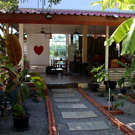 The Hillside Pranburi Resort Екстер'єр фото