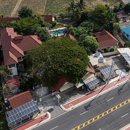 The Hillside Pranburi Resort Екстер'єр фото