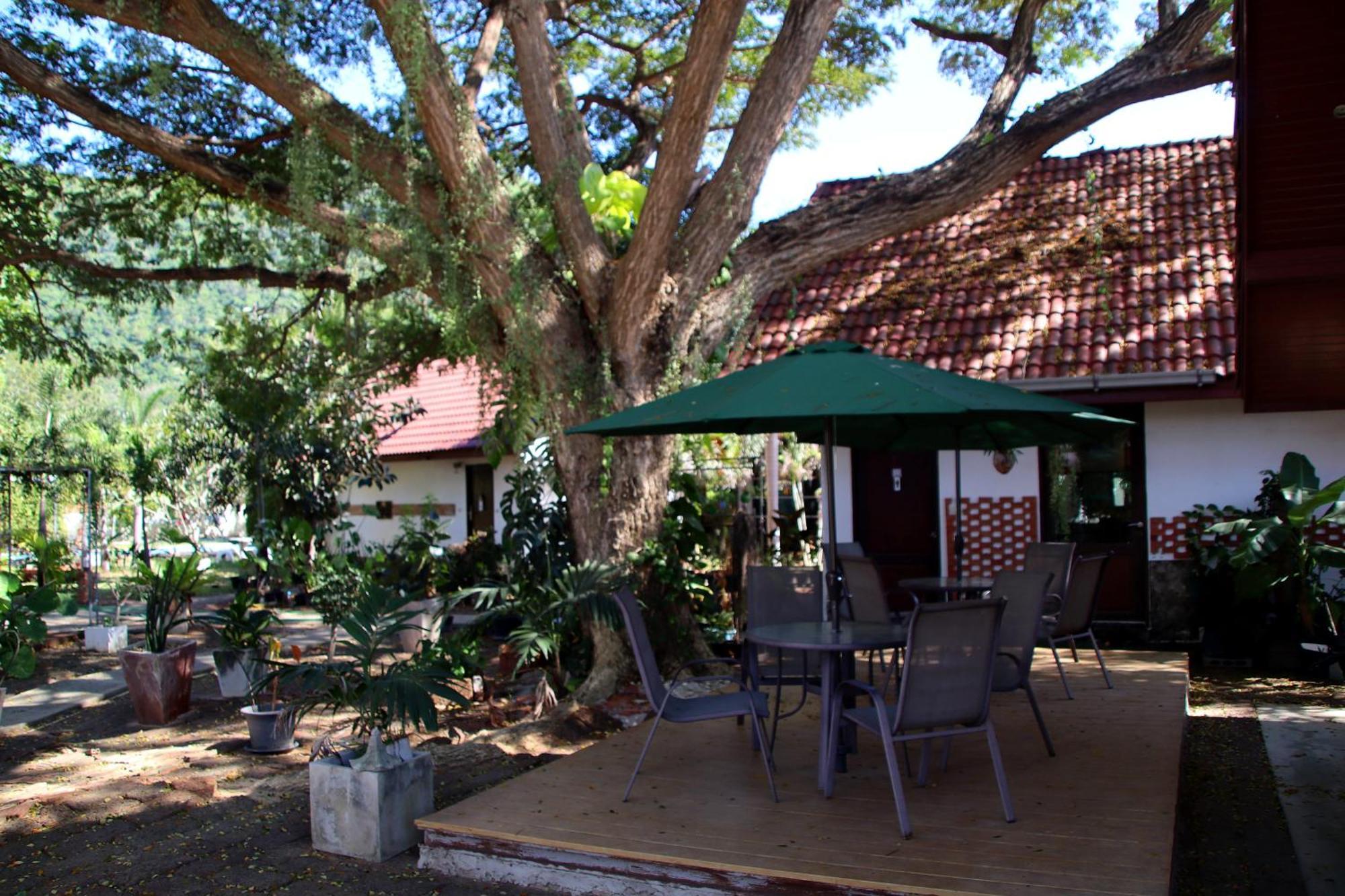The Hillside Pranburi Resort Екстер'єр фото