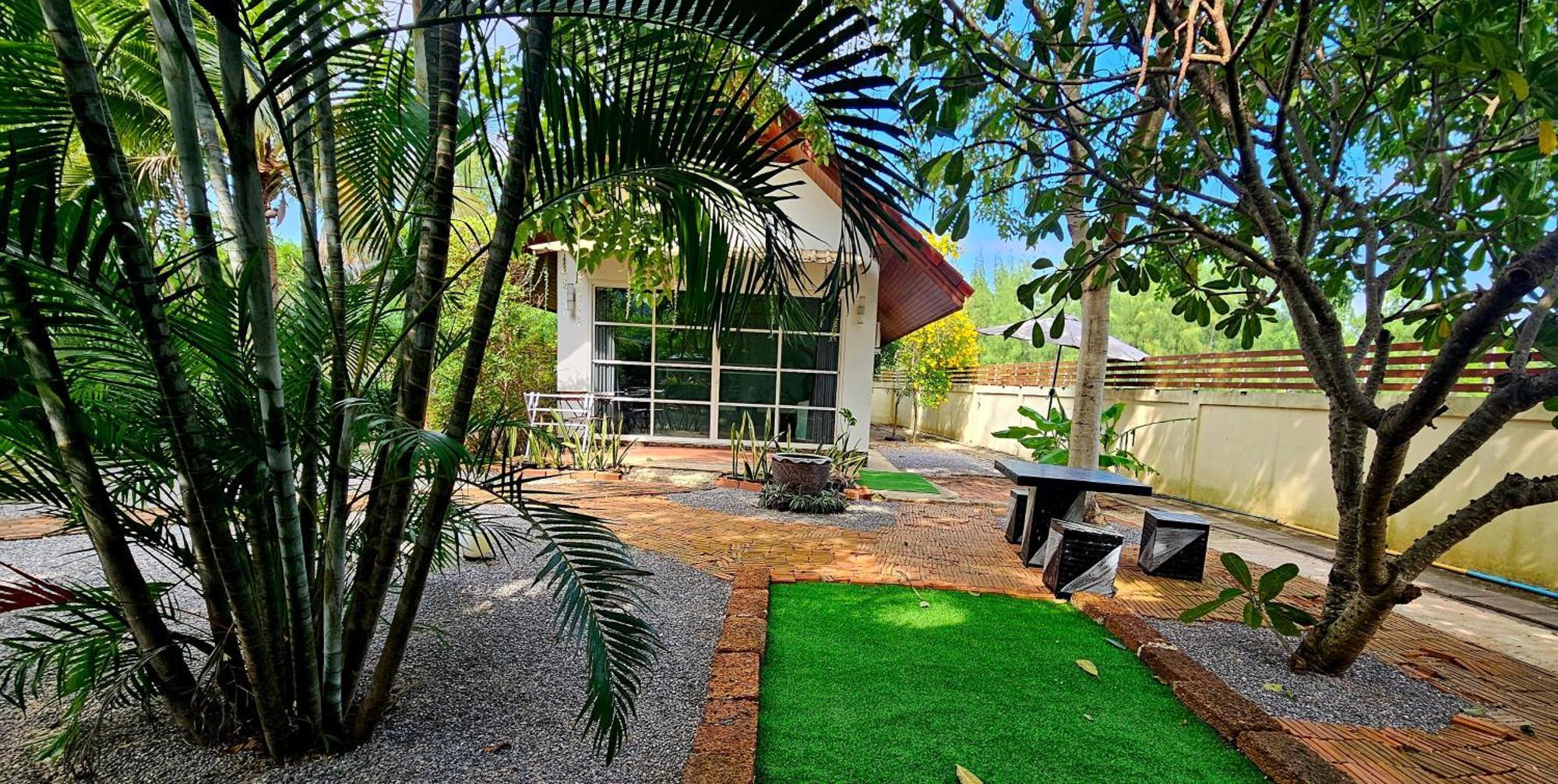The Hillside Pranburi Resort Екстер'єр фото