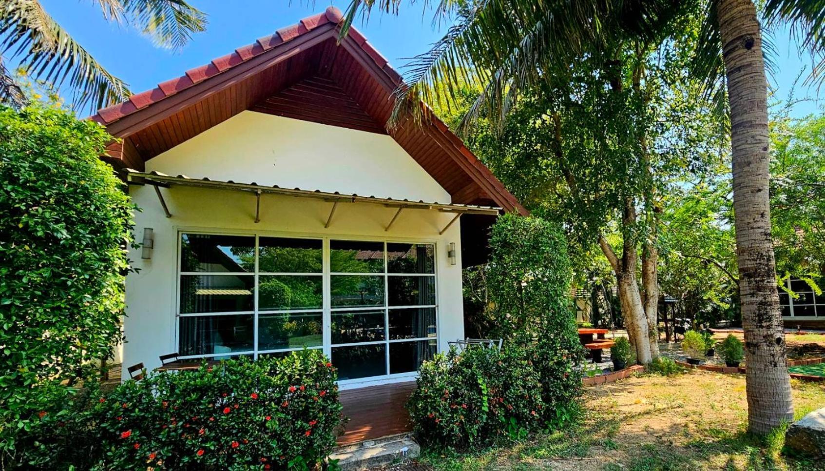 The Hillside Pranburi Resort Екстер'єр фото
