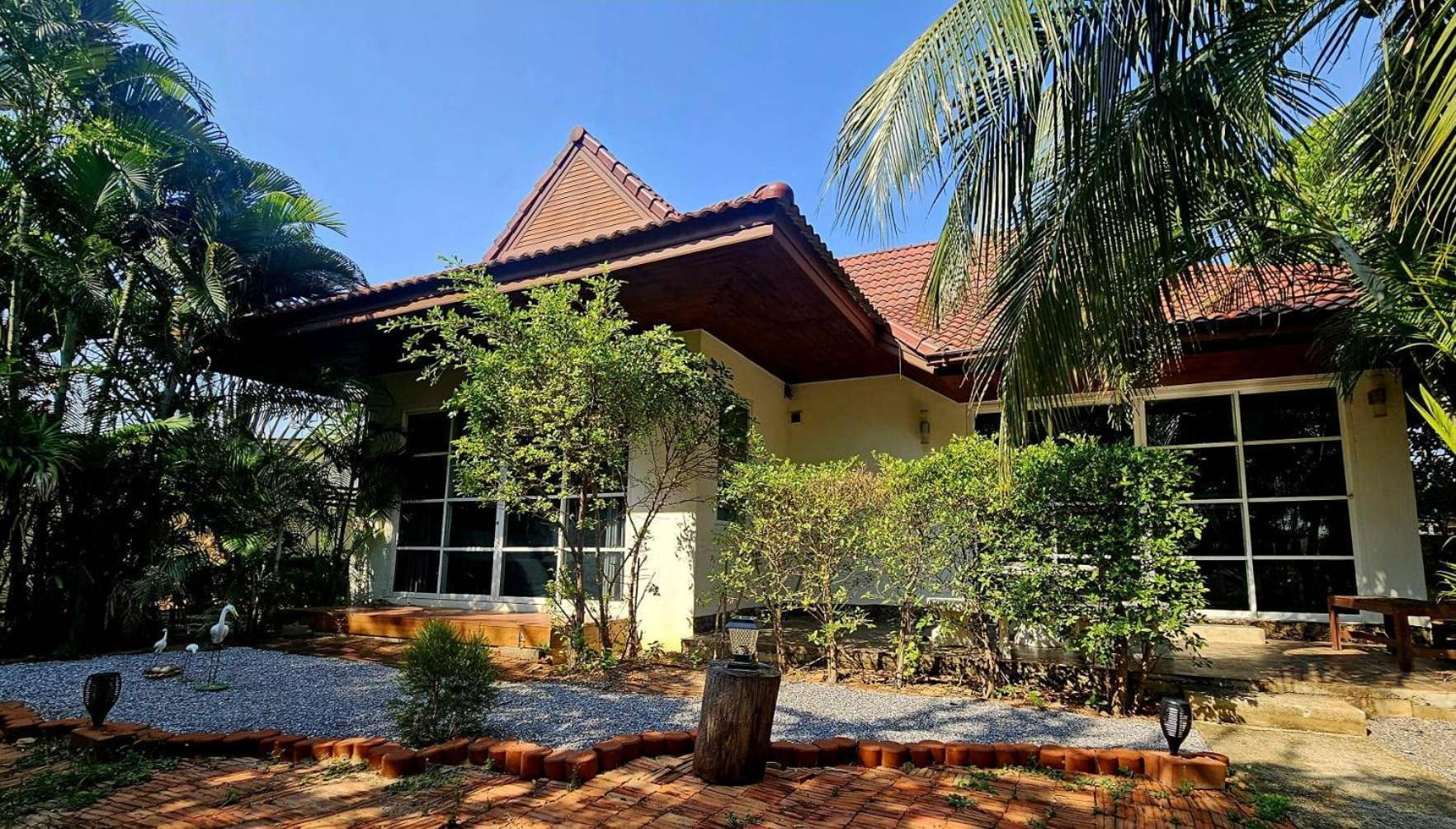 The Hillside Pranburi Resort Екстер'єр фото