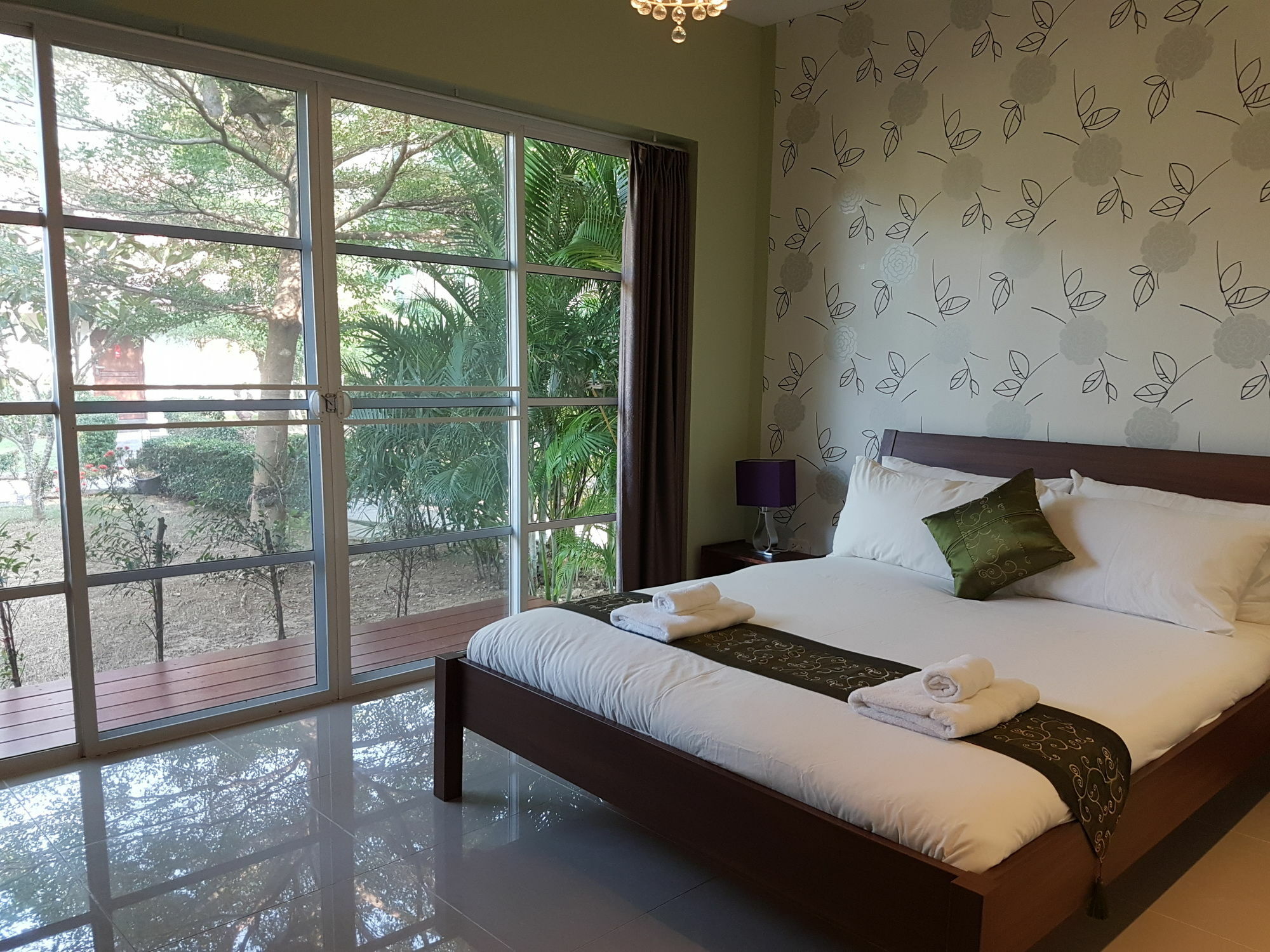 The Hillside Pranburi Resort Екстер'єр фото